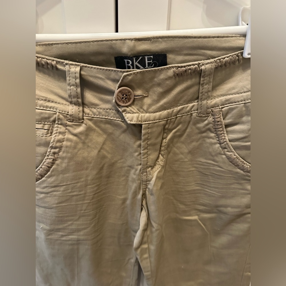 BKE bootcut kakis. - Picture 2 of 6
